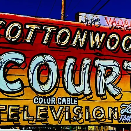 Cottonwood Court Santa Fe
