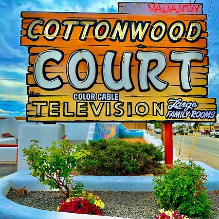 Cottonwood Court 2*