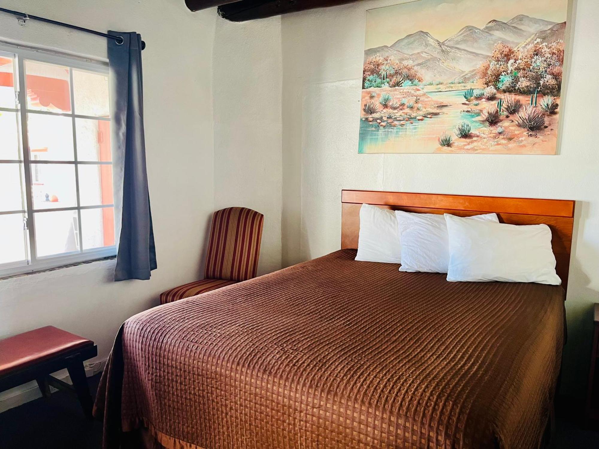 Motel Cottonwood Court 2*