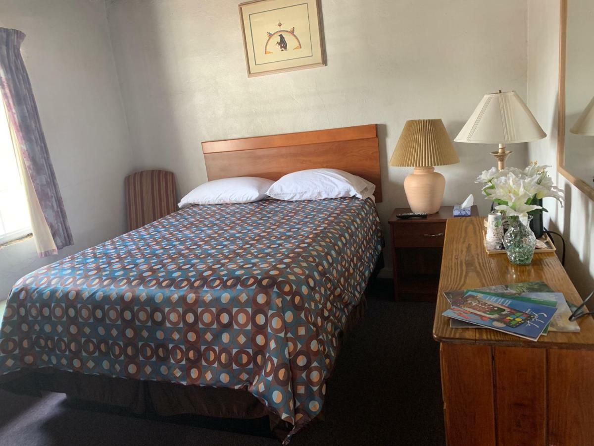 Cottonwood Court Santa Fe