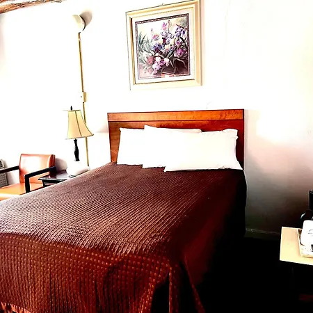 Motel Cottonwood Court 2*