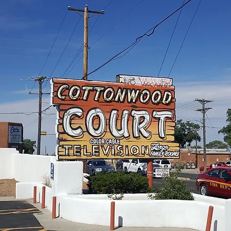 Cottonwood Court Santa Fe